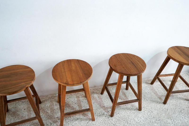Cadeira Alta de Bar: Escolhendo o Modelo Ideal para Seu Espaço Cadeira Alta de Bar: Escolhendo o Modelo Ideal para Seu Espaço